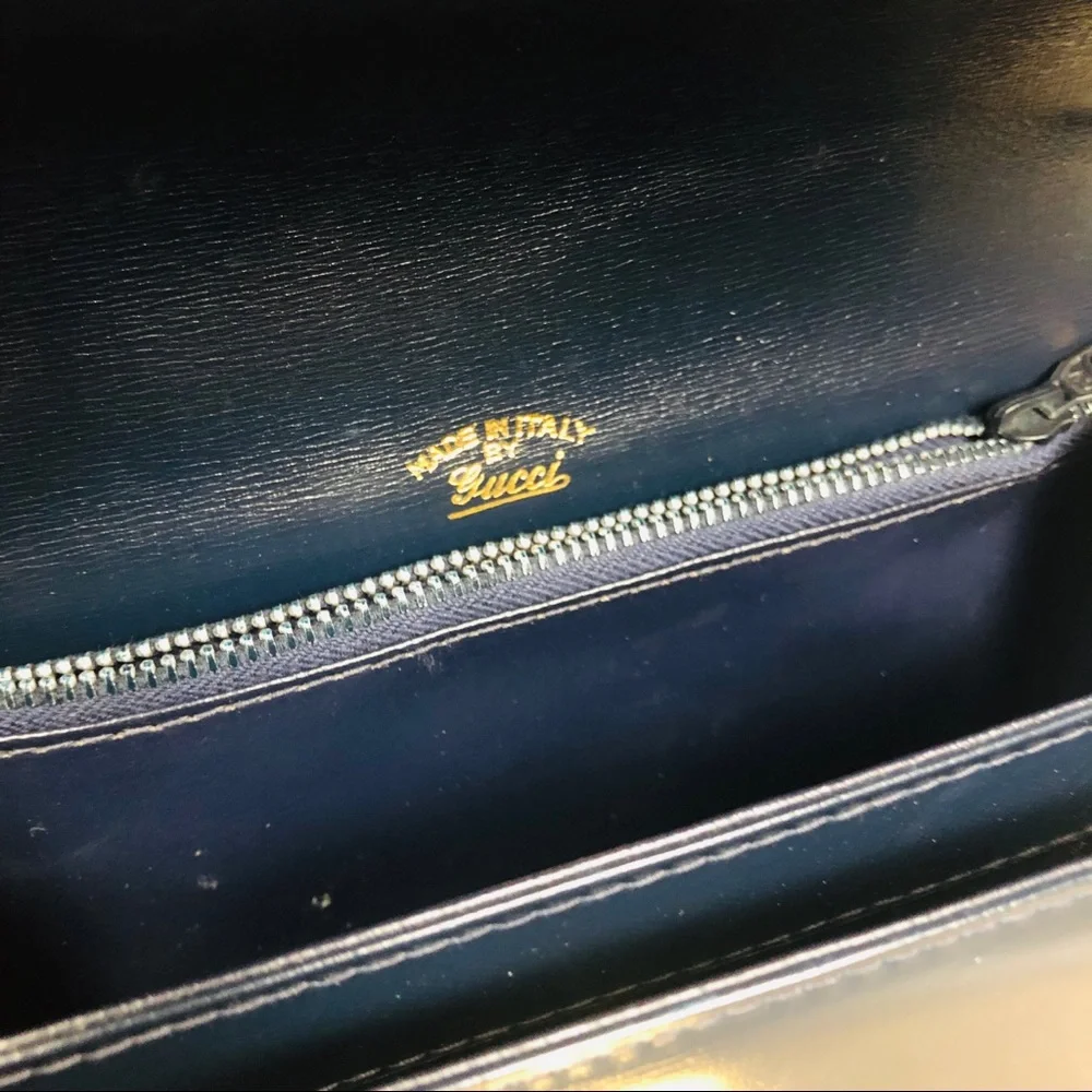GUCCI navy blue gold vintage envelope small purse - Picture 7 of 8